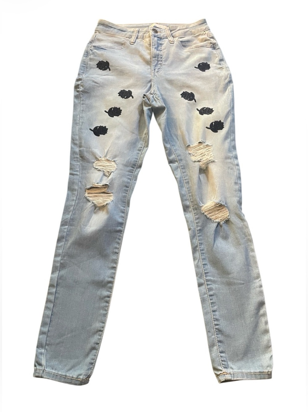 SO Light Wash Distressed Women's Jeans with Black Embroidered flowers size 7/28w